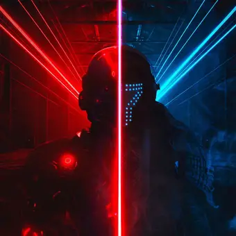 Smash Into Pieces : Man or Machine